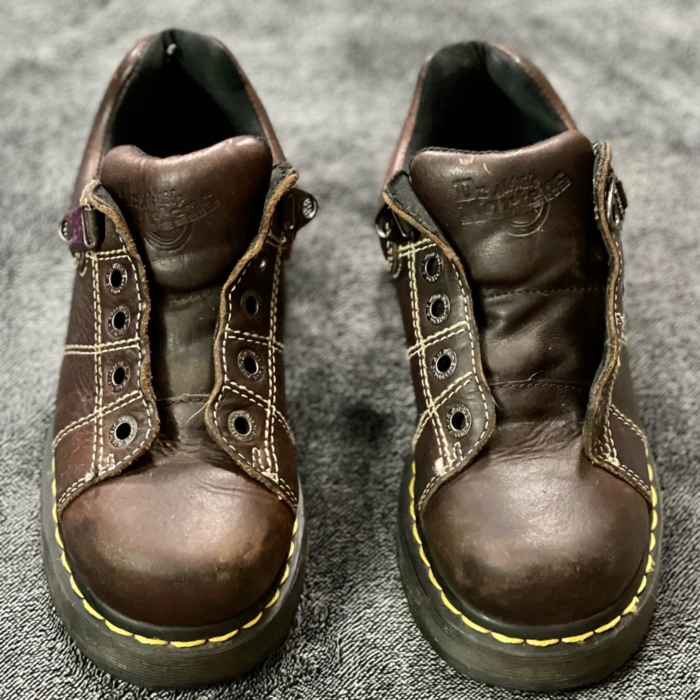 Doc Martens size 5 brown leather 9806 shoes